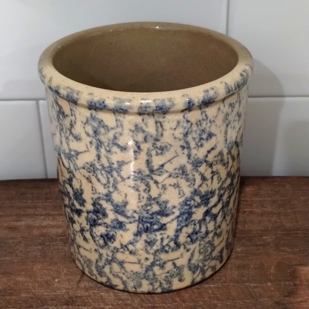 Robinson-Ransbottom Pottery 1qt.Crock